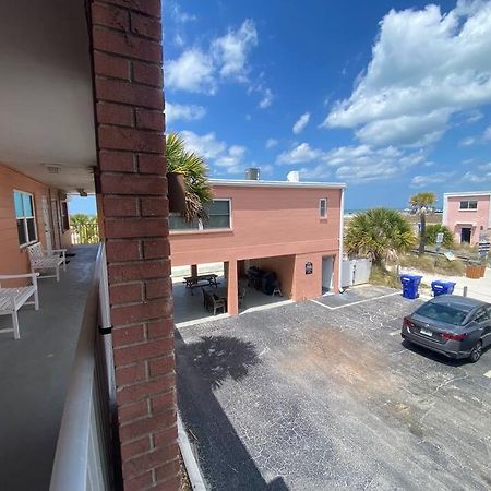 Beachfront Condo On Quiet Treasure Island- 1 Bed St. Pete Beach Exteriör bild